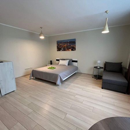 Beautiful Apartment Great Location Free Parking Riga Esterno foto