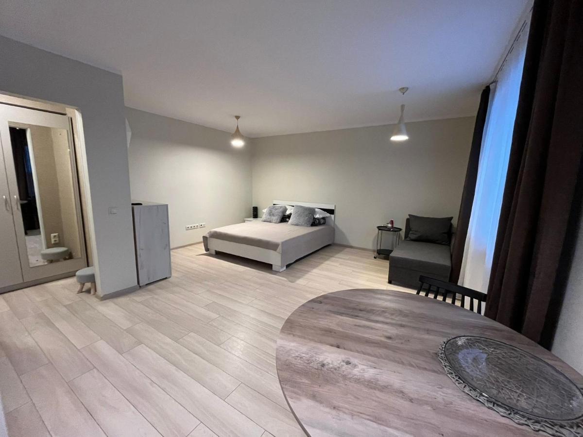 Beautiful Apartment Great Location Free Parking Riga Esterno foto